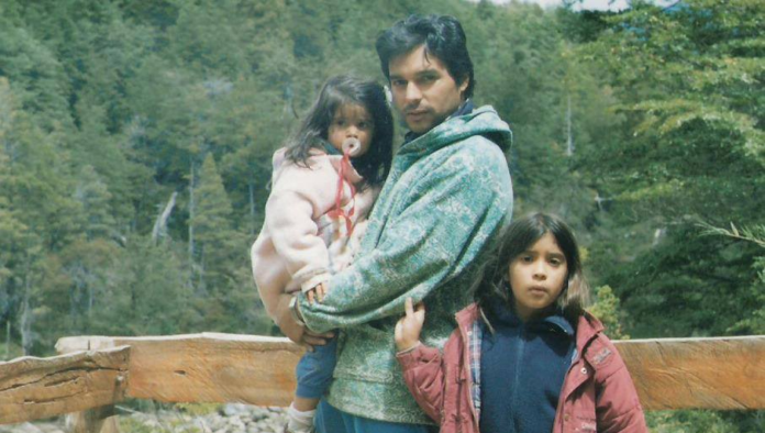 carlos-fuentealba-y-sus-hijas